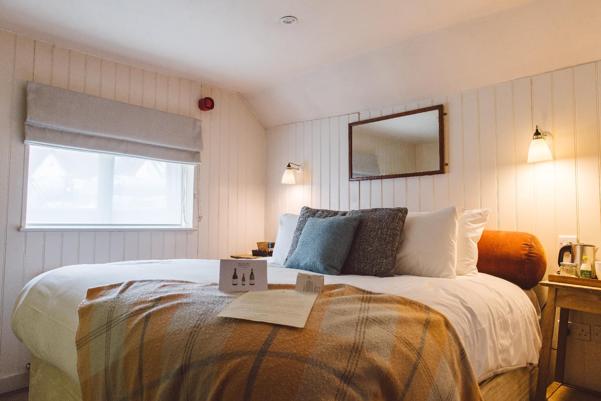 Stay | Bel & The Dragon, Cookham