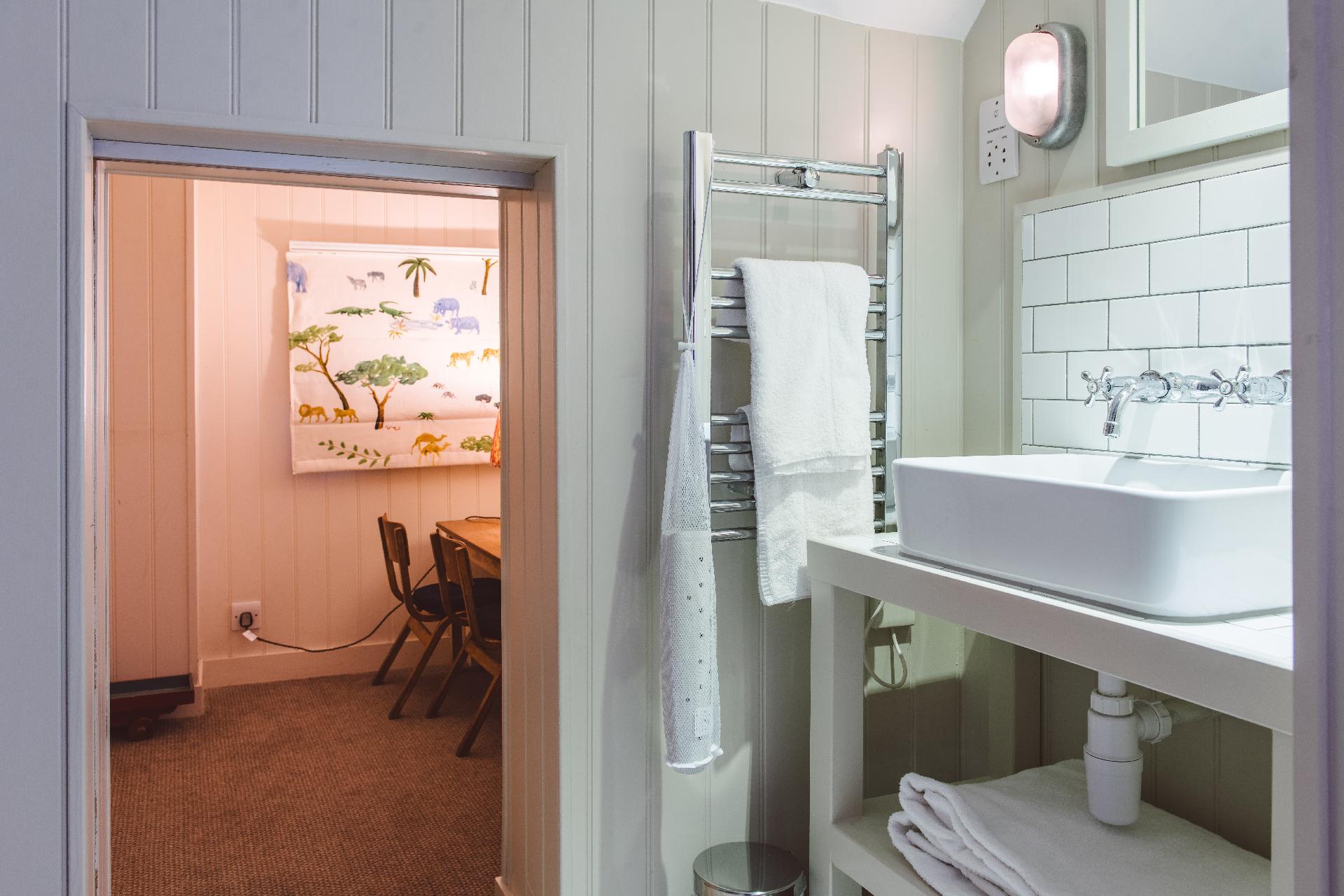 Stay | Bel & The Dragon, Cookham